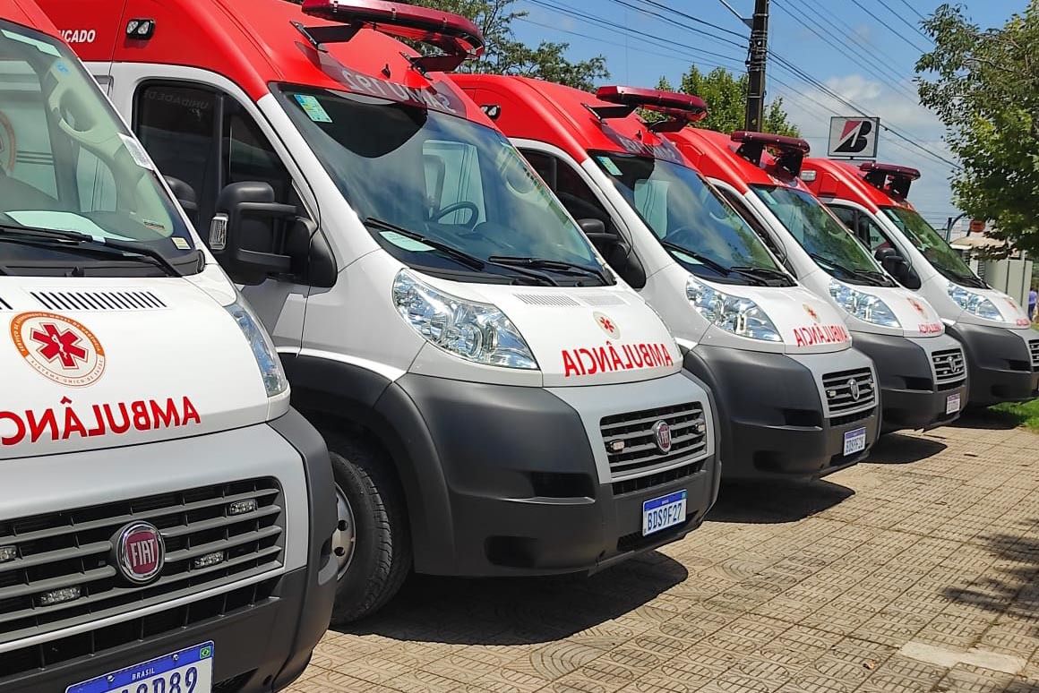 ​Ministério da Saúde entrega mais 14 ambulâncias do Samu ao Paraná