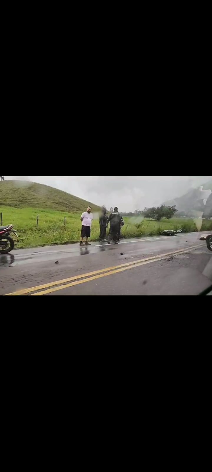 ​Acidente fatal na SC-417: Motociclista perde a vida ao colidir com carreta que conecta Guaratuba a Garuva