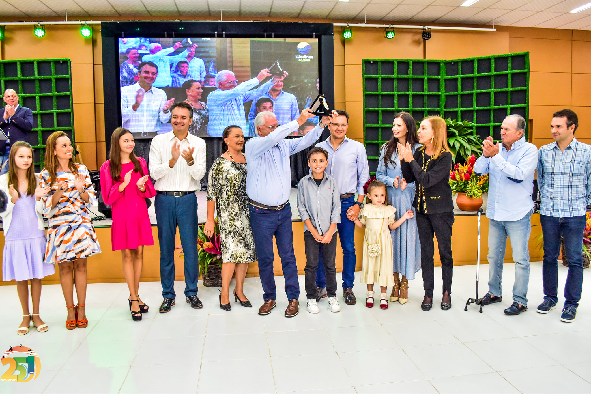 Deputado Nelson Justus recebe homenagem pelos serviços prestados no desenvolvimento de Guaratuba