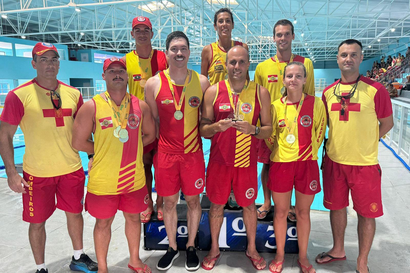 Troféu Elite premia campeões em provas de salvamento aquático, no Litoral