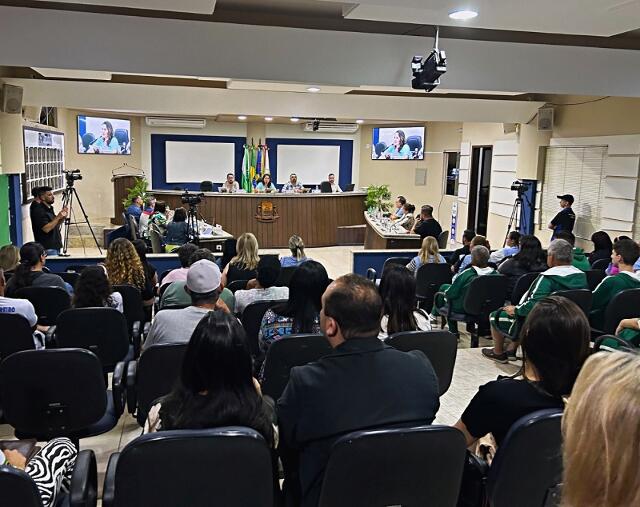 ​TCE-PR Determina Reorganização de Cargos Comissionados na Câmara de Guaratuba