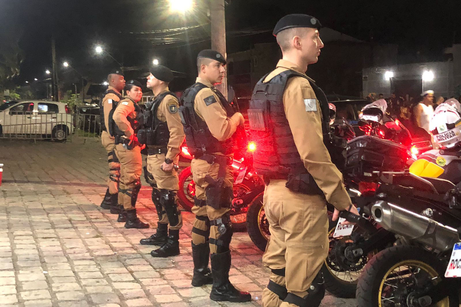 Policiais militares levaram tranquilidade para os foliões em Guaratuba