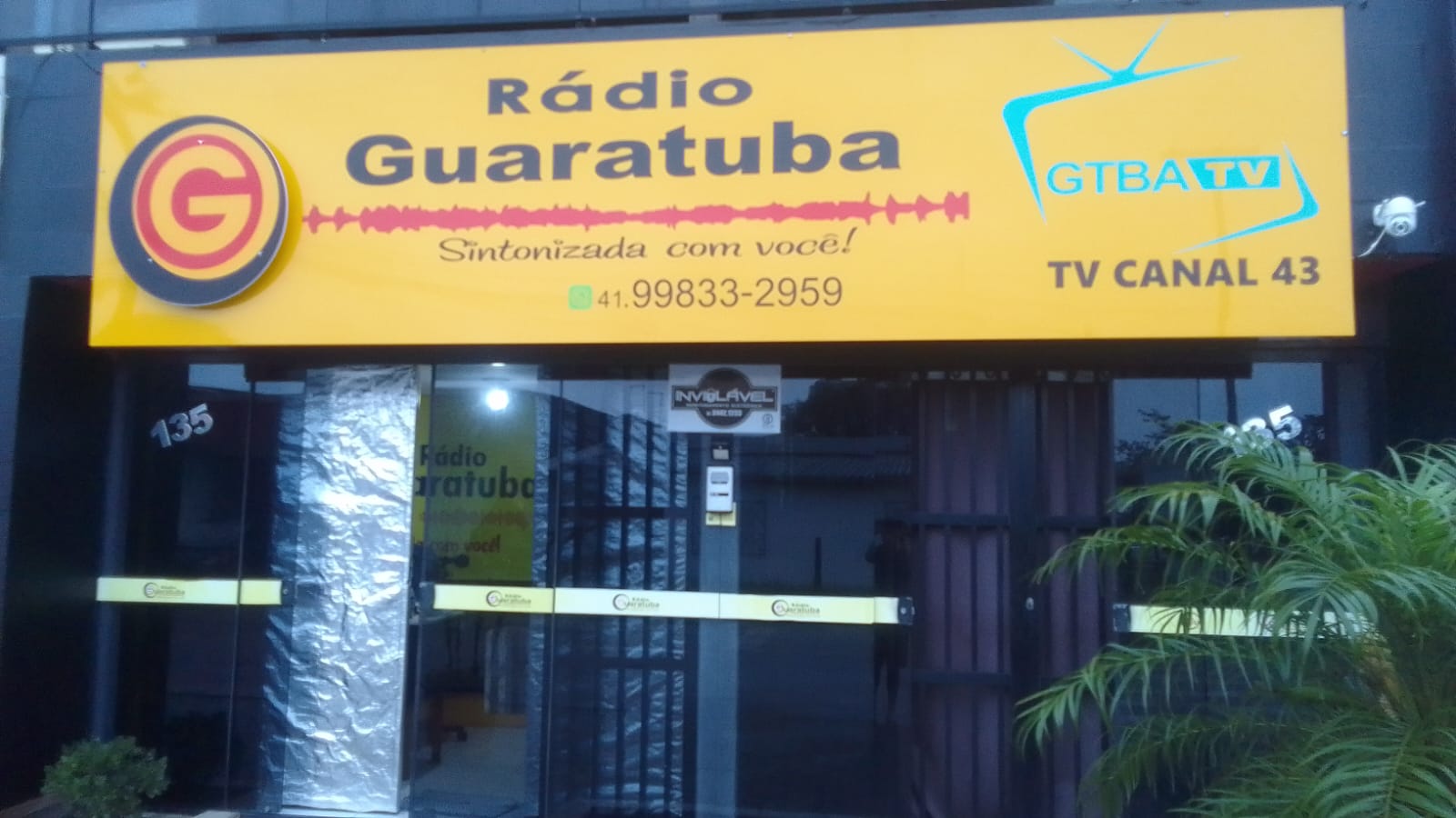 ​A Radio Guaratuba recebeu 3 prêmios em 2023 : Uma Jornada de Sucesso e Reconhecimento