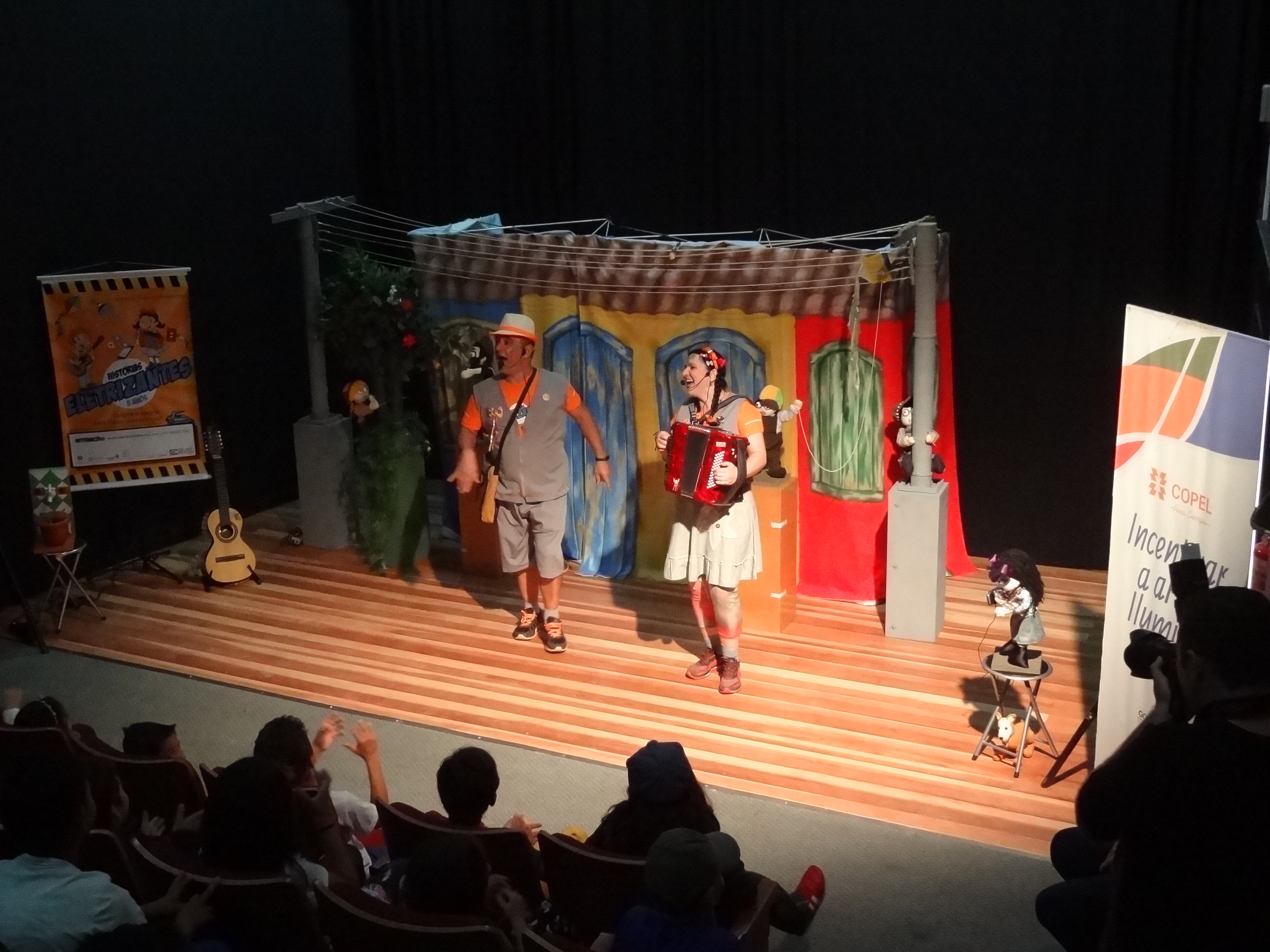 Espetáculo teatral Histórias Eletrizantes chega à Guaratuba