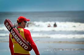Temporada de Verão: Corpo de Bombeiros ativa 22 postos de guarda-vidas no litoral paranaense
