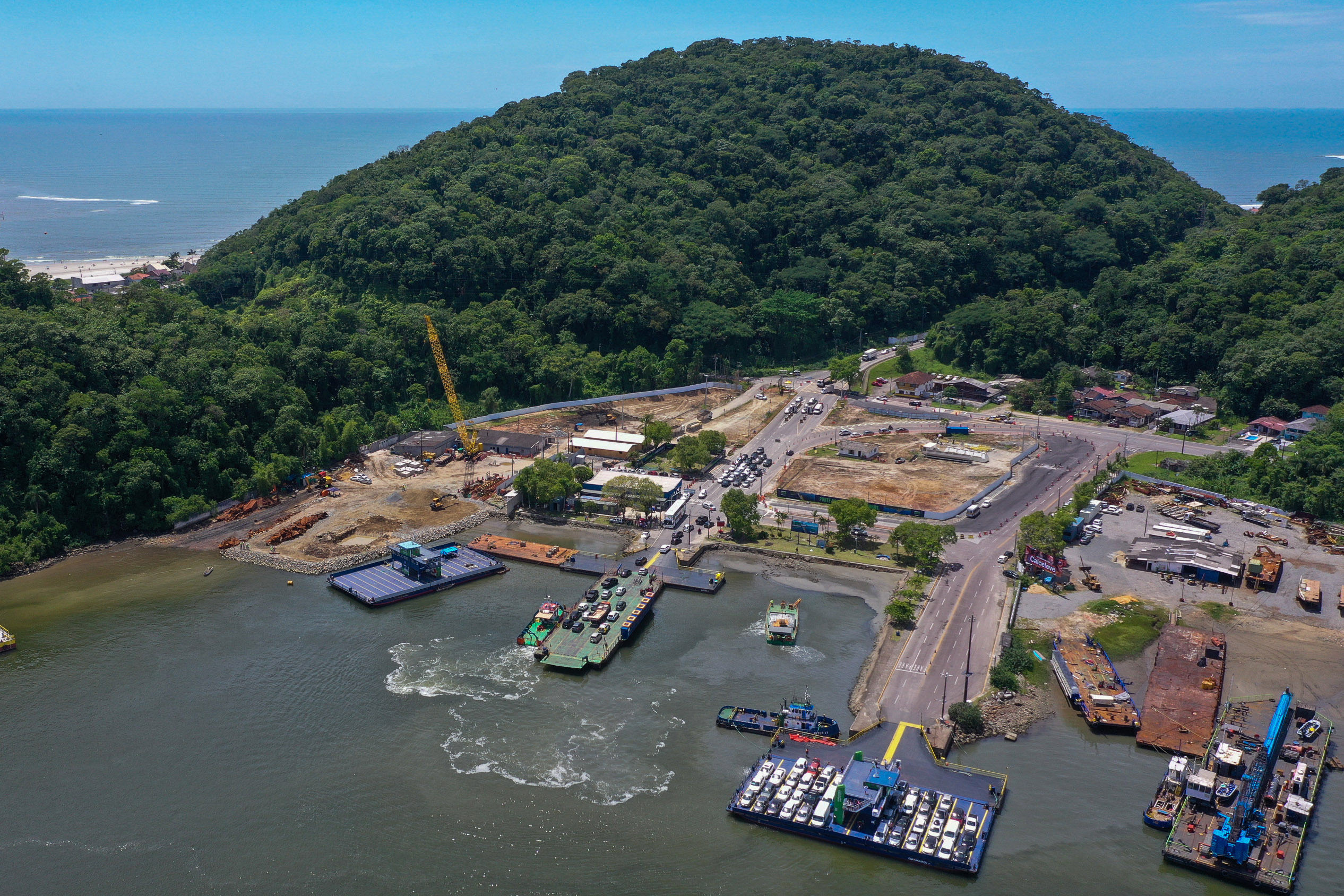 Acesso ao ferry boat: PR-412 tem duas faixas liberadas em Guaratuba