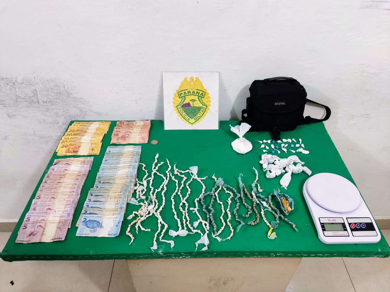 PM faz prisão e apreensão de drogas em Guaratuba