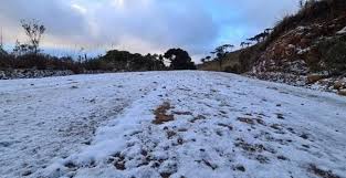 Frio e Chuva Chegam ao Paraná com Possibilidade de Neve nos Próximos Dias